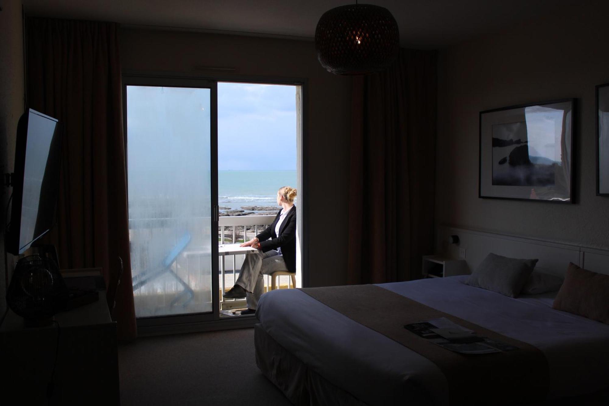 Logis Hotel Le Calluna Restaurant La Flottille Prefailles Bagian luar foto