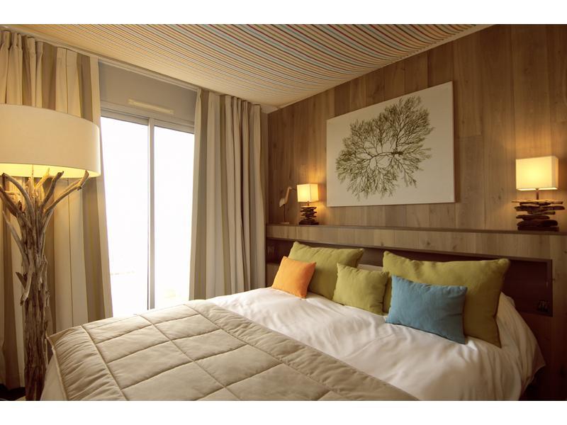 Logis Hotel Le Calluna Restaurant La Flottille Prefailles Bagian luar foto
